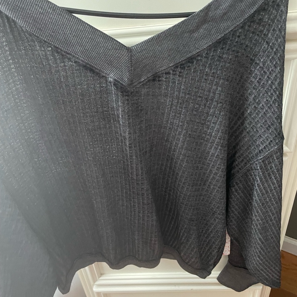 WeTheFree V-neck pullover.  Sheer. Ballon sleeves!   Adorable!!